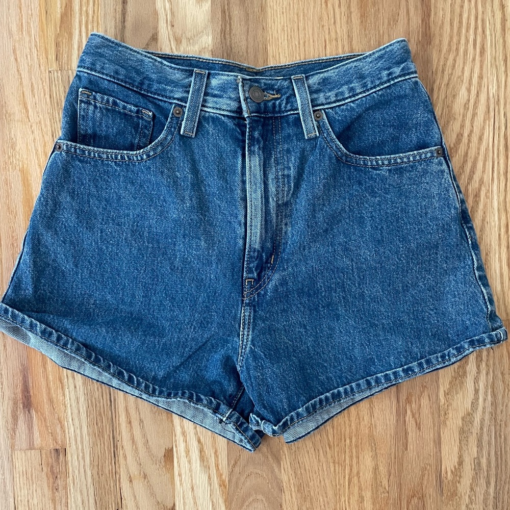 Levi’s High Waisted Mom Shorts